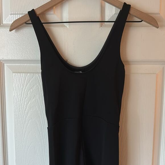 Aritzia Ten by Babaton Fonda Jumpsuit Black size XXS - Picture 7 of 10